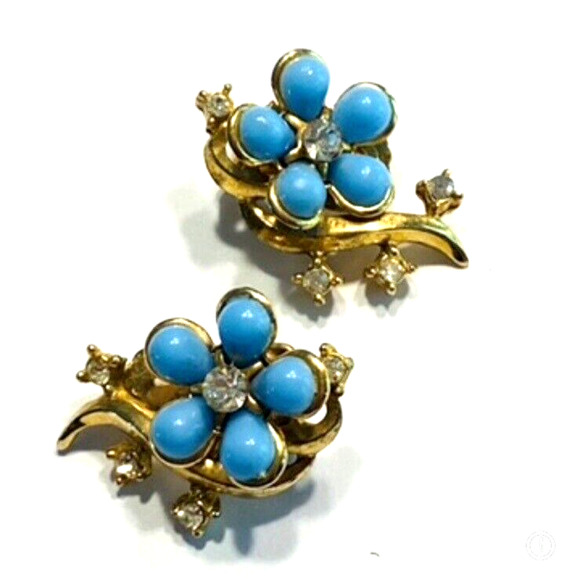 Clip On Earrings Gold & Light Blue Beaded Flower Power Designs Mid Century 50's - Picture 1 of 7